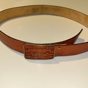 Levi’s Vintage Leather Belt Buckle